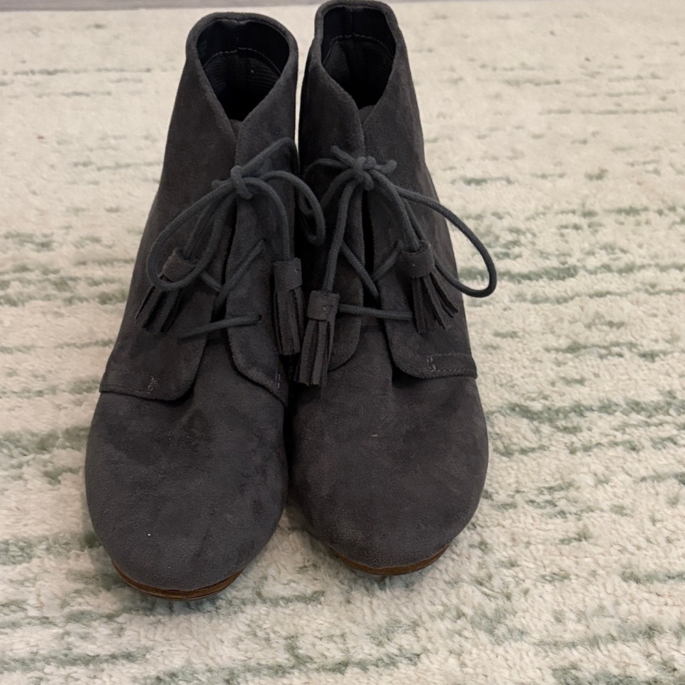 Dr. Scholl's Dark Gray Lace Up Boots